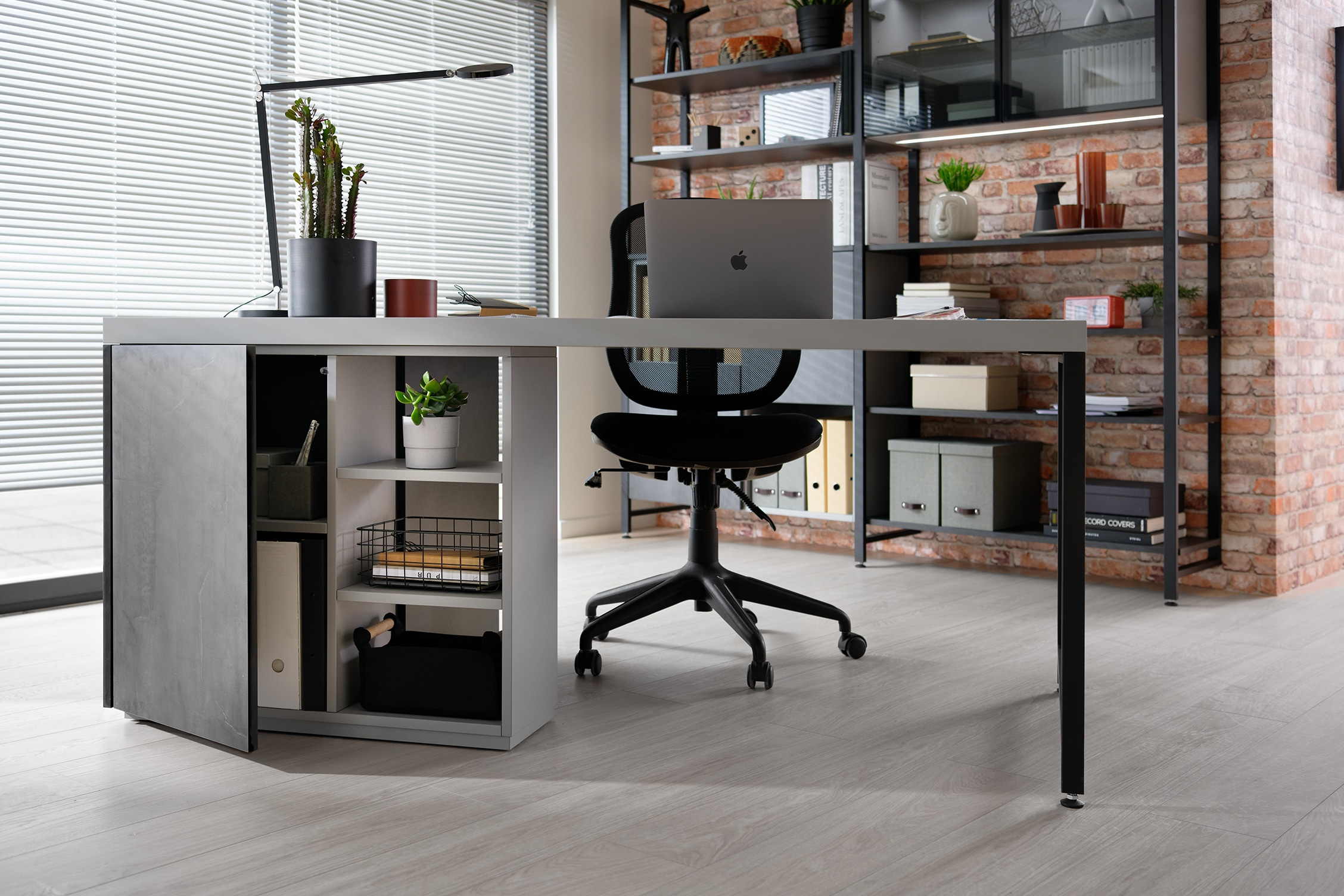 Picture 1.5 – Home Living 2000px